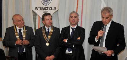 Lunedì 21 Novembre 2011: il Governatore Pierluigi Pagliarani - ROTARY CLUB di CENTO