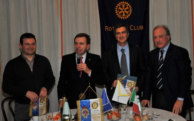 Giovedì  12 Gennaio 2012: l’elettronica nelle auto, arrivando ai veicoli ibridi - ROTARY CLUB di CENTO