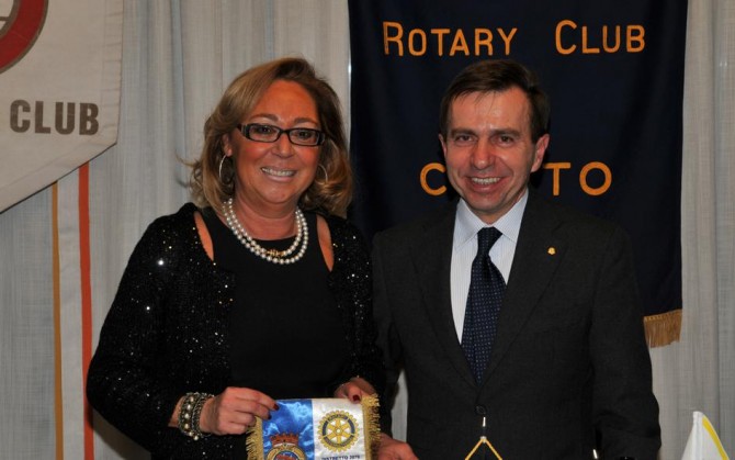 Giovedì  19 Gennaio 2012: si è parlato di Testamento Biologico con Patrizia Bocc - ROTARY CLUB di CENTO