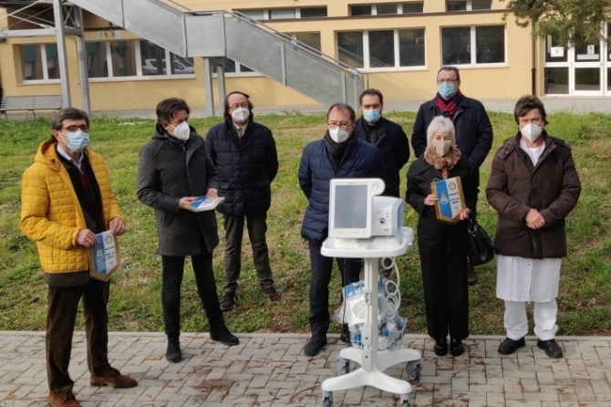 Martedì 22 Dicembre 2020: donazione all'Ospedale di Cento - ROTARY CLUB di CENTO