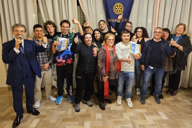 20/04/2023: … gli Amici del Calvi e di Mani Tese - ROTARY CLUB di CENTO